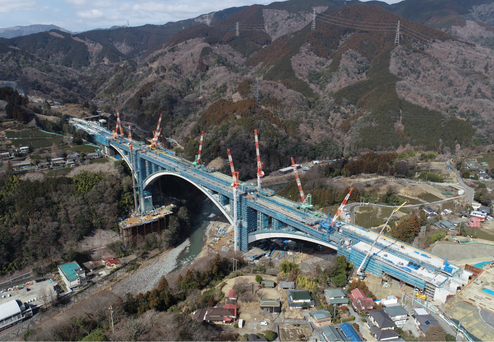 河内川橋（山北天空大橋）